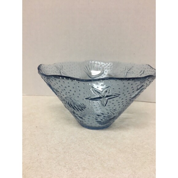 2 Blue Textured Glass  Ruffle Edge Serving Bowl 6" Sea Shells And Stars - Picture 3 of 5